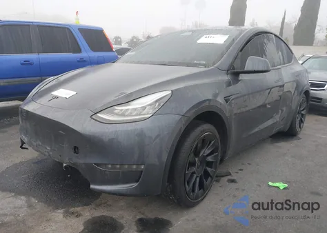2022 Tesla Model Y Long Range Dual Motor All-Wheel Drive from USA, damaged, VIN 7SAYGDEE2NF392307